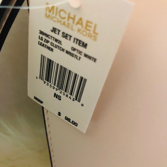 Michael Kors large zip clutch wristlet in white - Picture 4 of 7